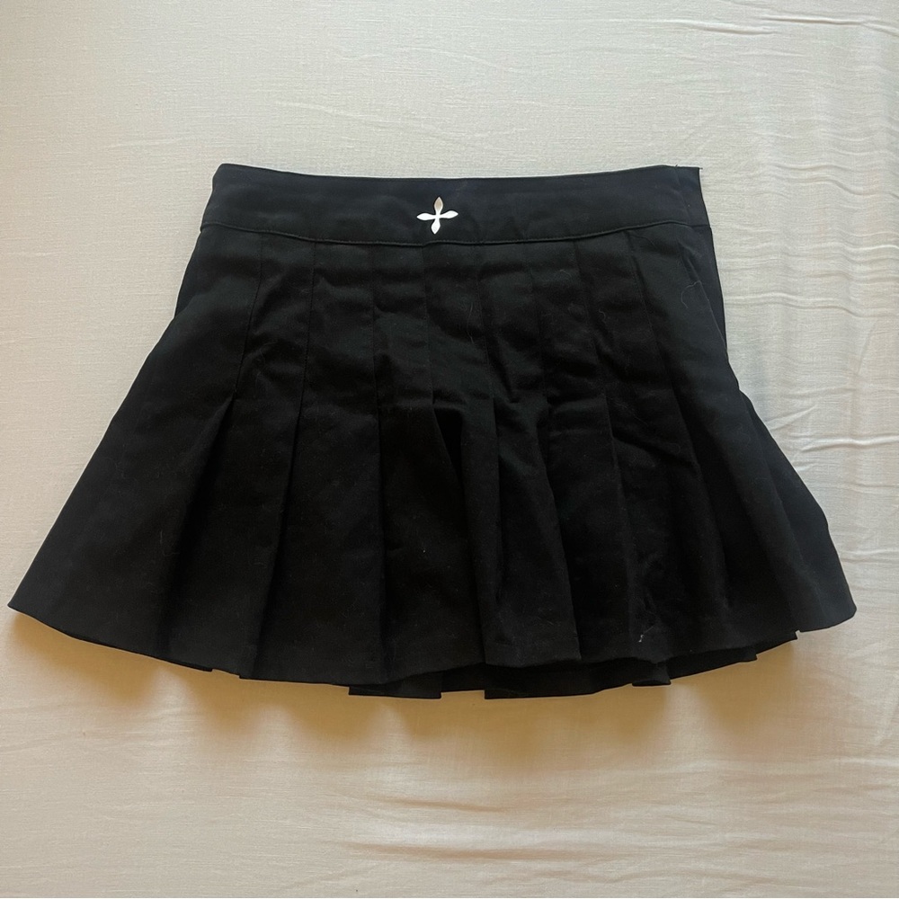 SMFK Black Pleated Skirt - Picture 2 of 3